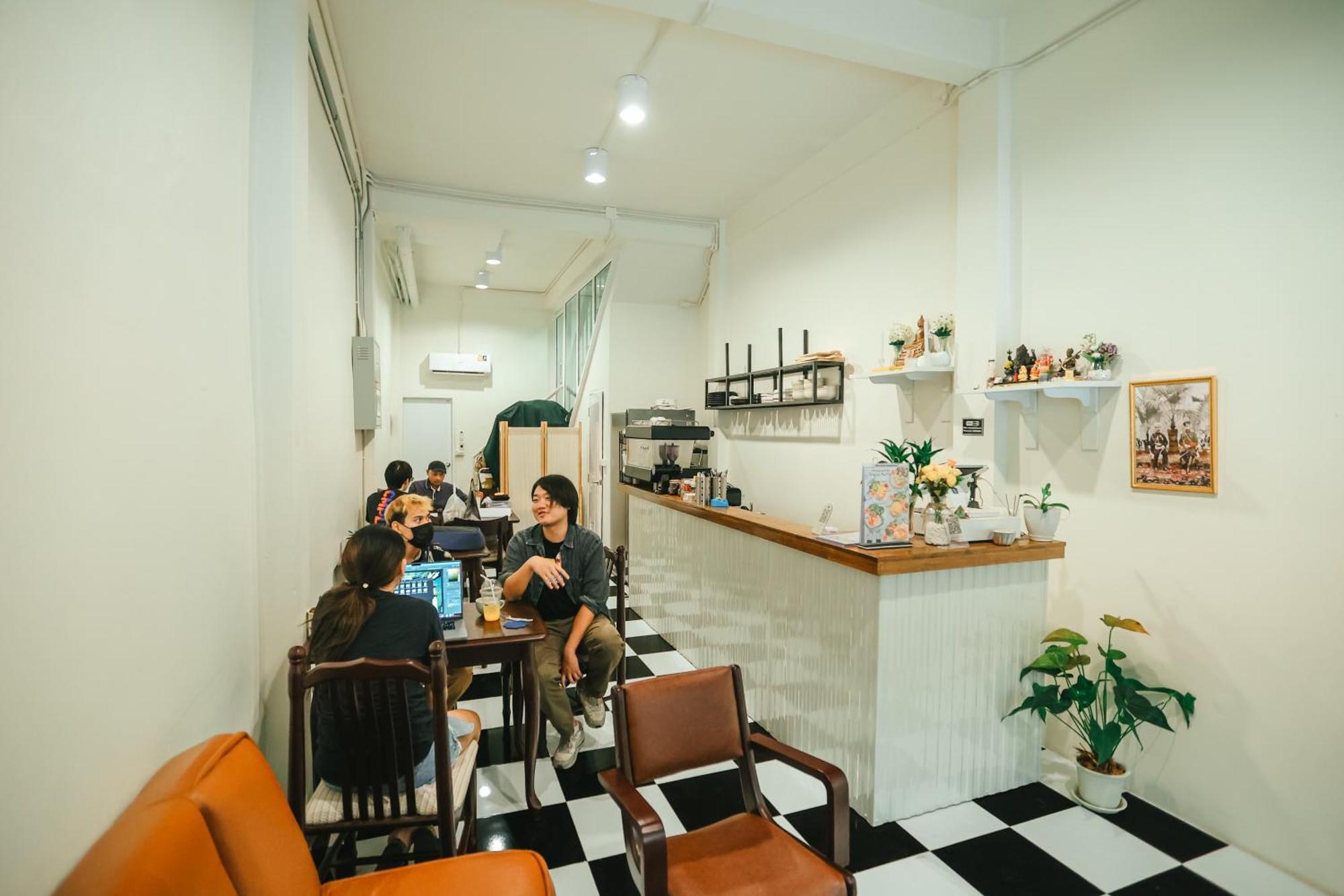 Noir Cafe And Hostel Chinatown Bangkok Banguecoque Exterior foto